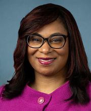 Official portrait of Janelle S. Bynum