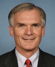 Official portrait of Robert E. Latta